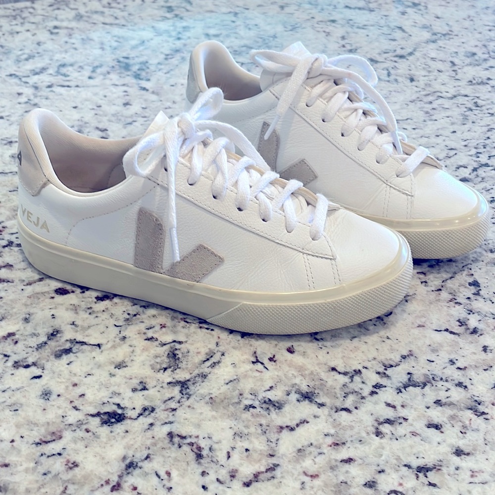 Veja White and Cream Women's Sneakers